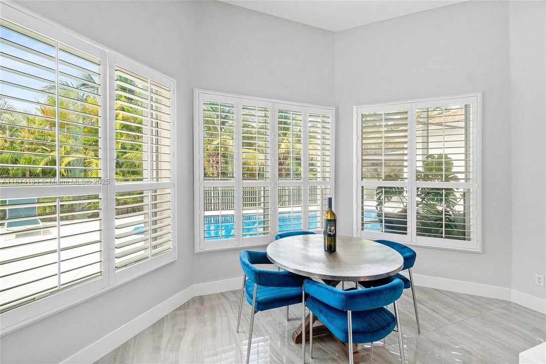 For Sale: $1,253,000 (4 beds, 2 baths, 3592 Square Feet)