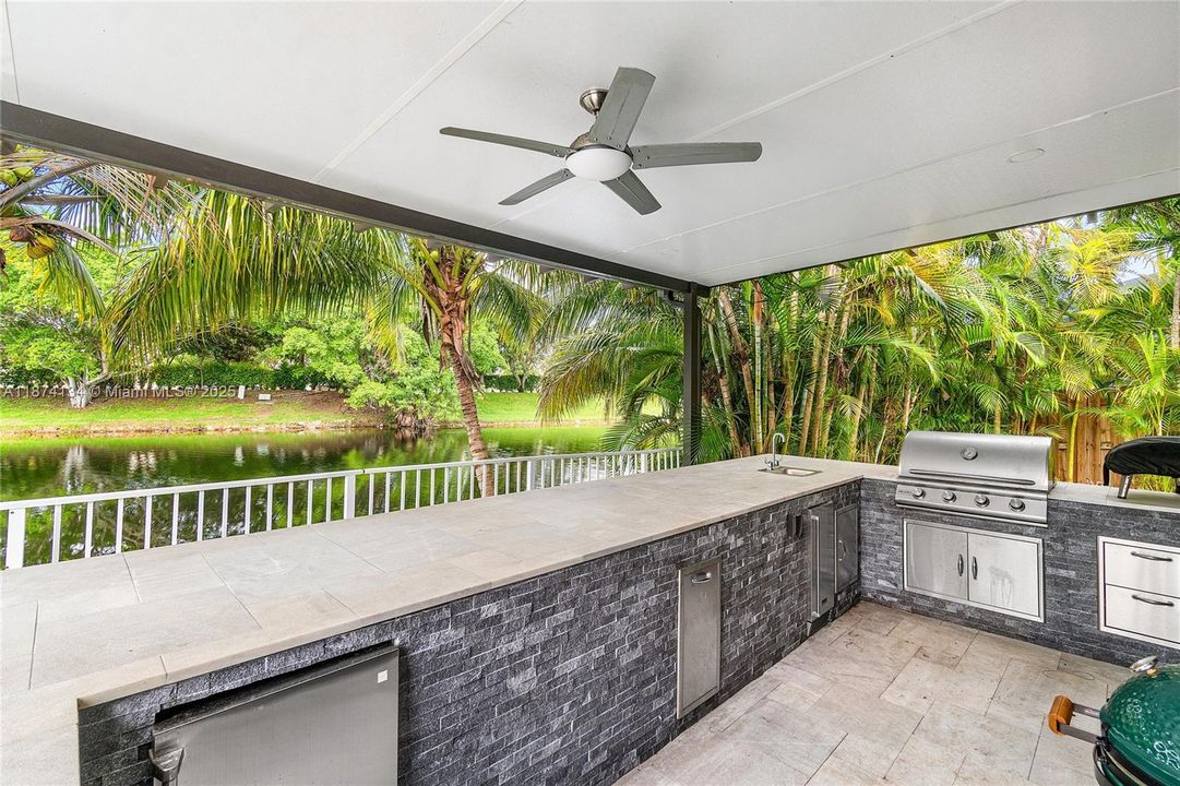 For Sale: $1,253,000 (4 beds, 2 baths, 3592 Square Feet)