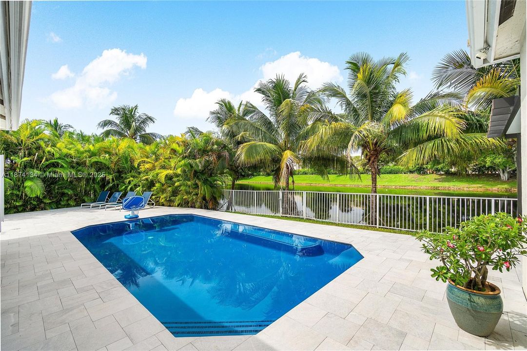 For Sale: $1,253,000 (4 beds, 2 baths, 3592 Square Feet)