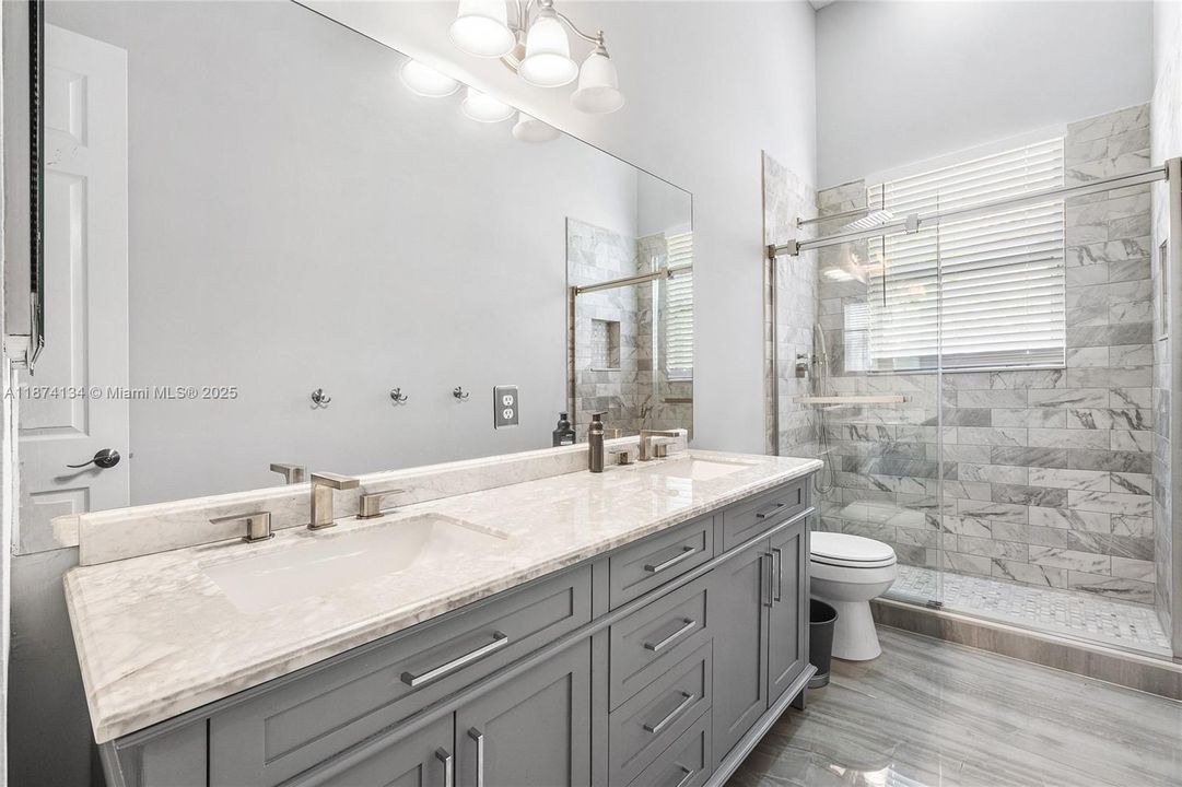 For Sale: $1,253,000 (4 beds, 2 baths, 3592 Square Feet)