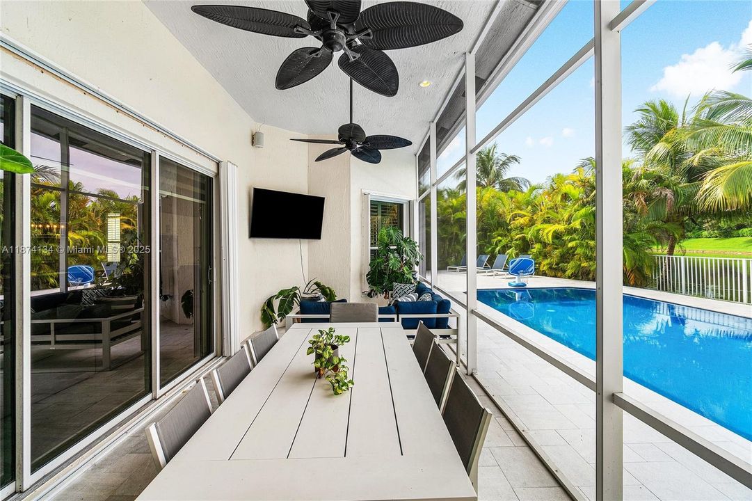 For Sale: $1,253,000 (4 beds, 2 baths, 3592 Square Feet)