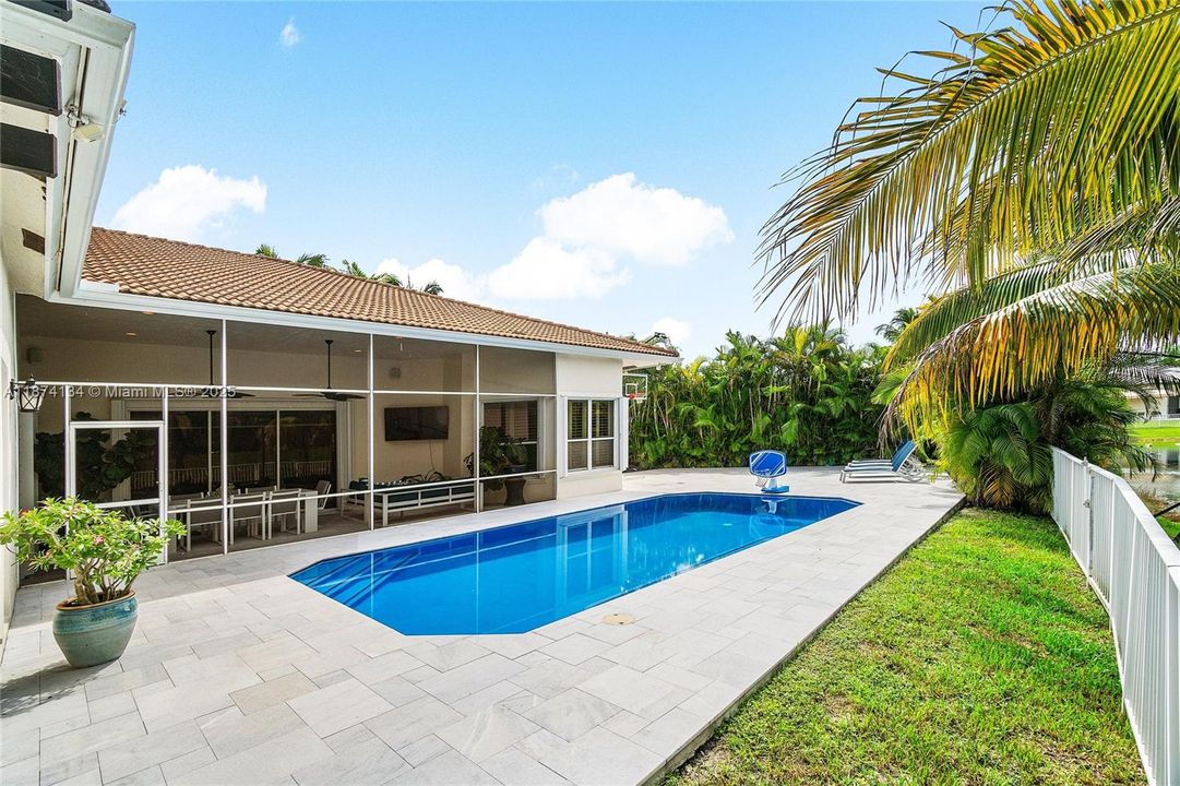 For Sale: $1,253,000 (4 beds, 2 baths, 3592 Square Feet)