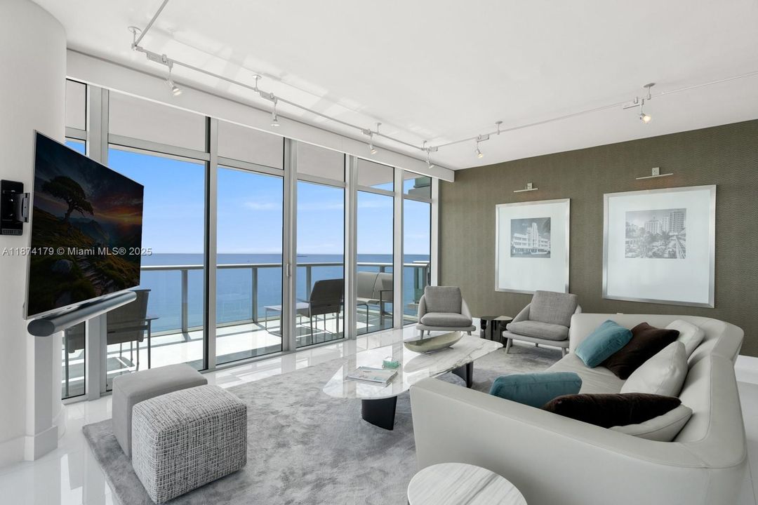 For Sale: $4,650,000 (3 beds, 2 baths, 1837 Square Feet)