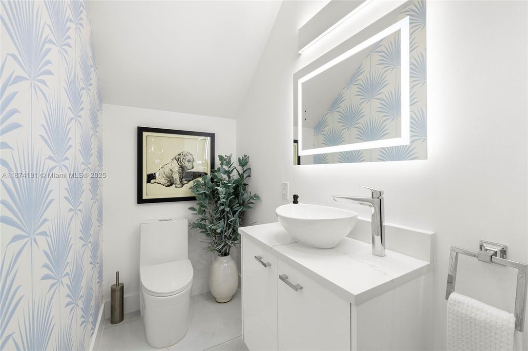 待售: $945,000 (3 贝兹, 2 浴室, 1579 平方英尺)