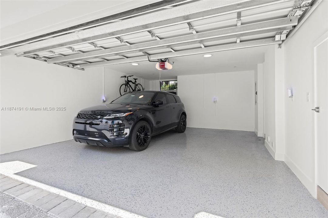 待售: $945,000 (3 贝兹, 2 浴室, 1579 平方英尺)