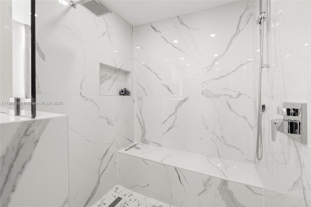 待售: $945,000 (3 贝兹, 2 浴室, 1579 平方英尺)