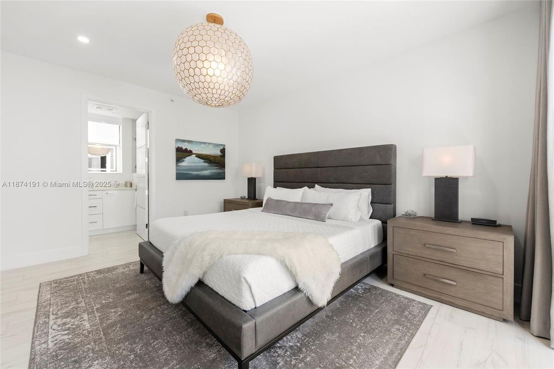 待售: $945,000 (3 贝兹, 2 浴室, 1579 平方英尺)