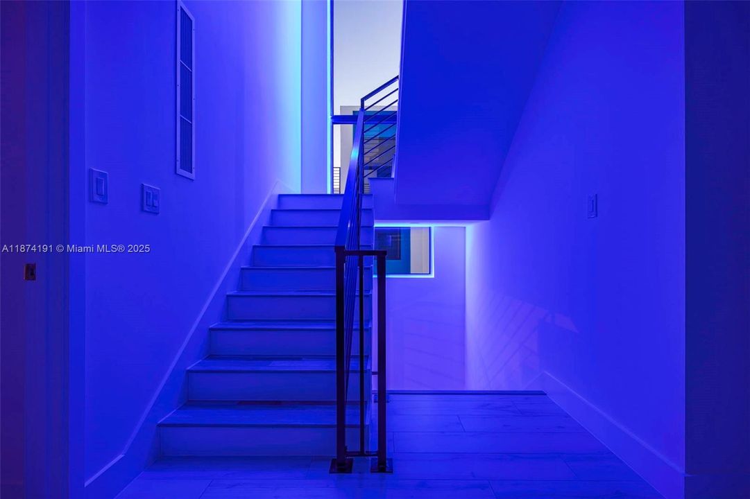 待售: $945,000 (3 贝兹, 2 浴室, 1579 平方英尺)