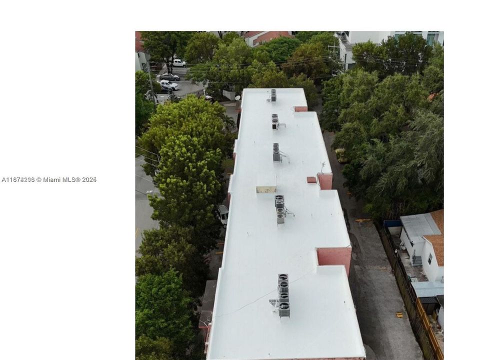 待售: $230,000 (2 贝兹, 1 浴室, 748 平方英尺)