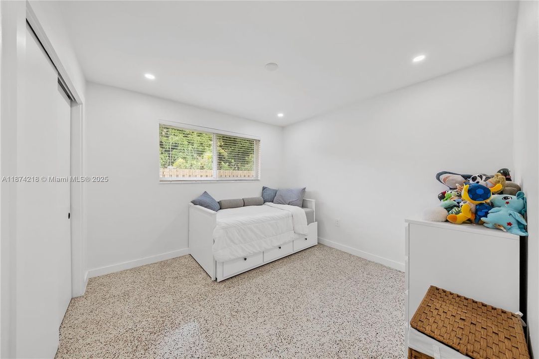 Недавно арендовано: $3,895 (3 спален, 2 ванн, 2330 Квадратных фут)