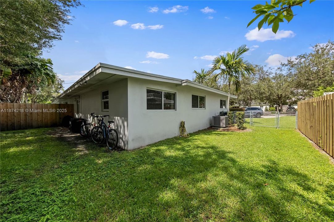 Недавно арендовано: $3,895 (3 спален, 2 ванн, 2330 Квадратных фут)