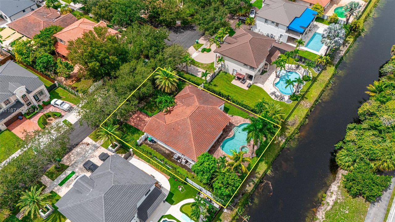 待售: $999,999 (4 贝兹, 2 浴室, 2131 平方英尺)