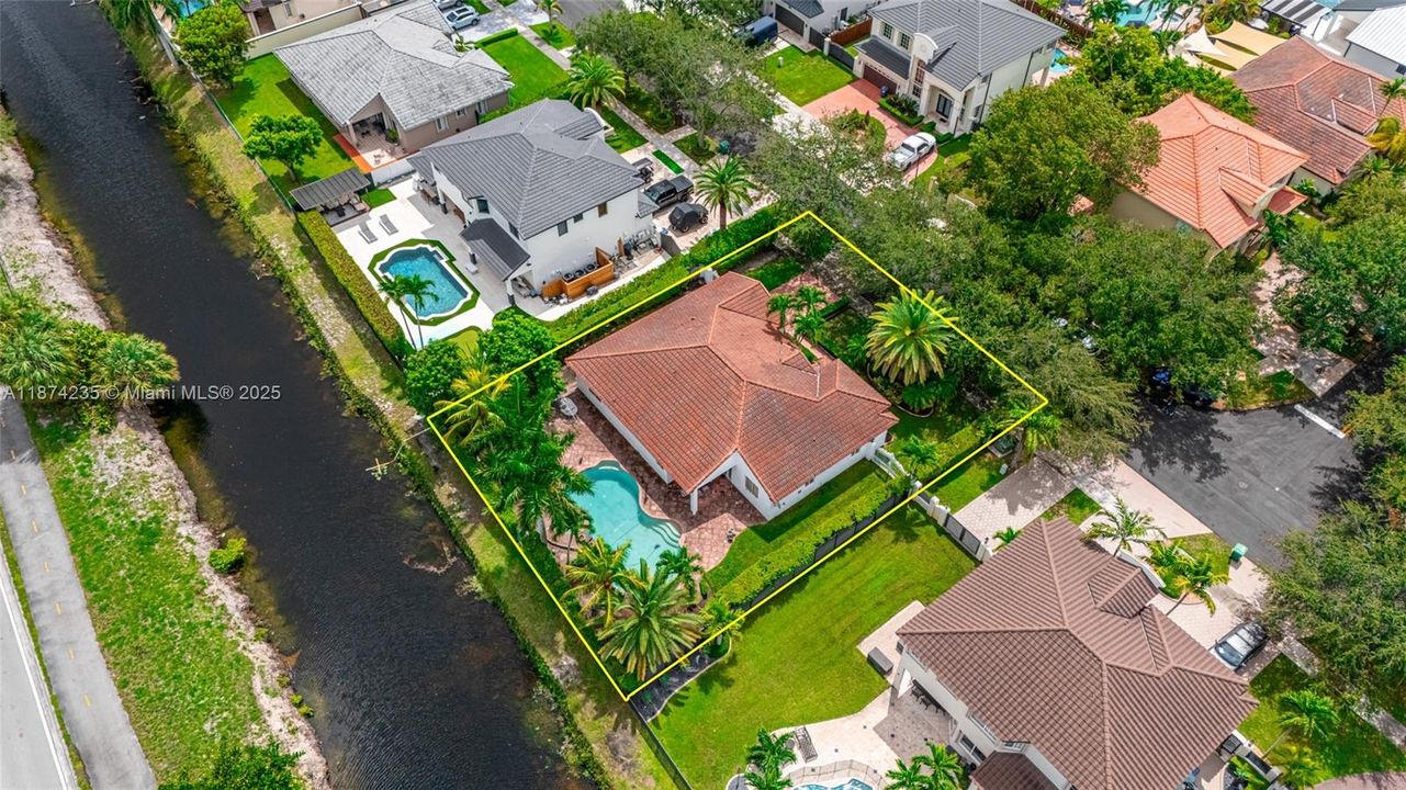 待售: $999,999 (4 贝兹, 2 浴室, 2131 平方英尺)