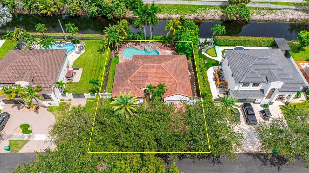 待售: $999,999 (4 贝兹, 2 浴室, 2131 平方英尺)