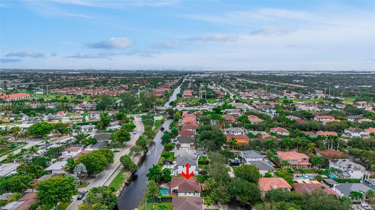 待售: $999,999 (4 贝兹, 2 浴室, 2131 平方英尺)