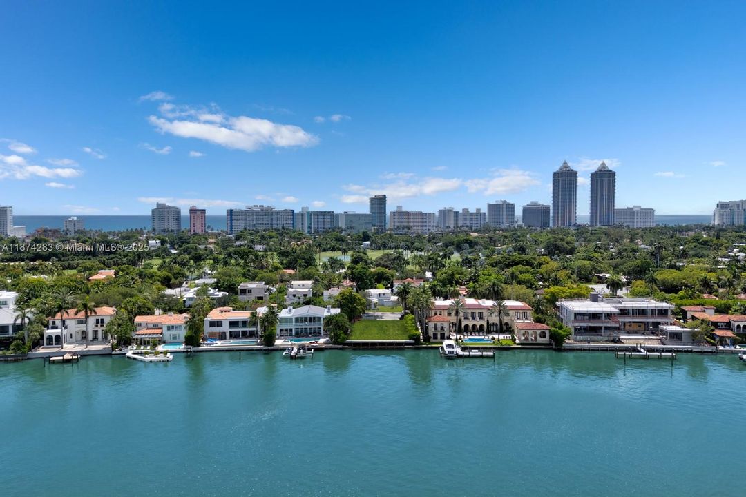 待售: $22,000,000 (0.32 acres)