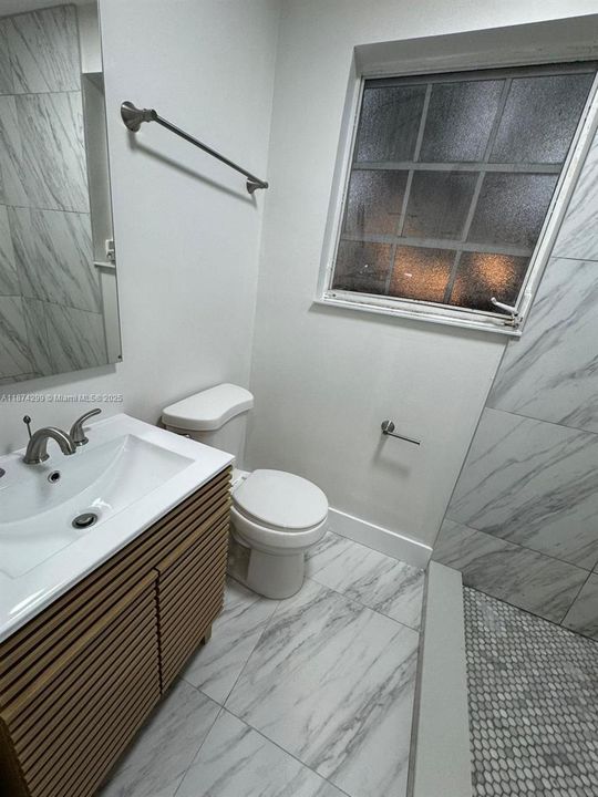 Recently Sold: $250,000 (1 beds, 1 baths, 501 Square Feet)