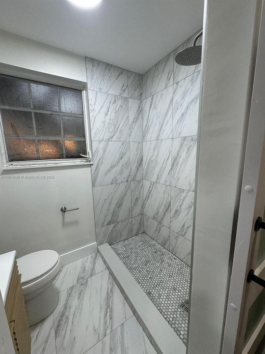 Recently Sold: $250,000 (1 beds, 1 baths, 501 Square Feet)