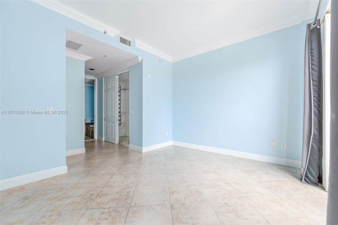 En Venta: $350,000 (1 camas, 1 baños, 1049 Pies cuadrados)