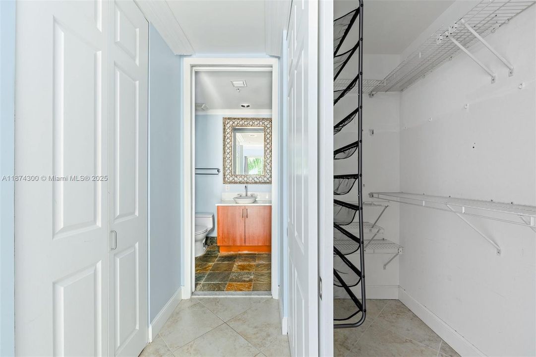 En Venta: $350,000 (1 camas, 1 baños, 1049 Pies cuadrados)