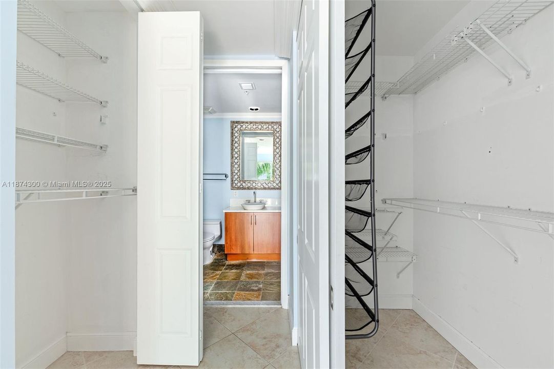 En Venta: $350,000 (1 camas, 1 baños, 1049 Pies cuadrados)