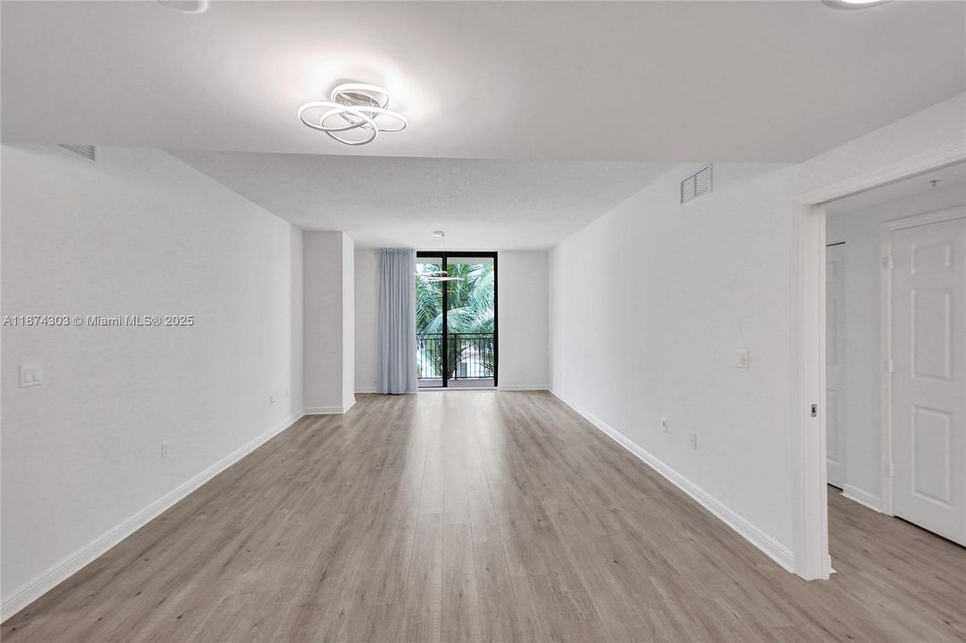 For Sale: $675,000 (3 beds, 2 baths, 1351 Square Feet)