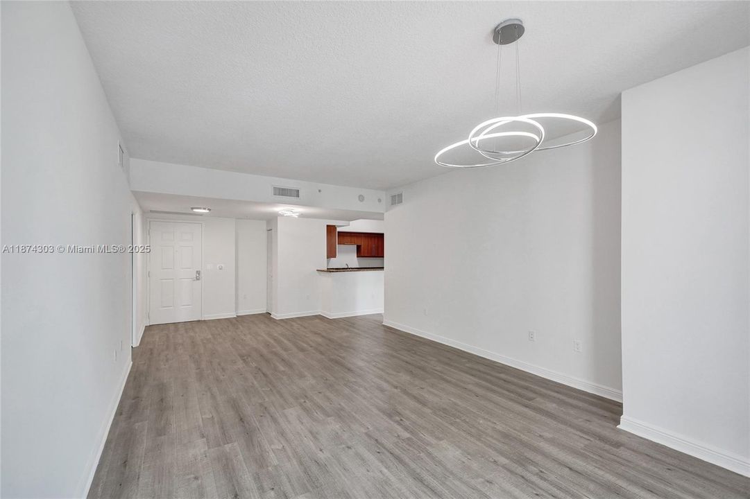 For Sale: $675,000 (3 beds, 2 baths, 1351 Square Feet)