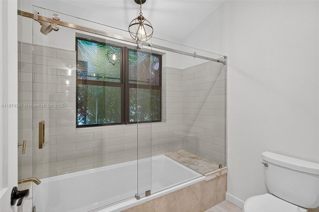 En Venta: $4,900,000 (4 camas, 4 baños, 3988 Pies cuadrados)