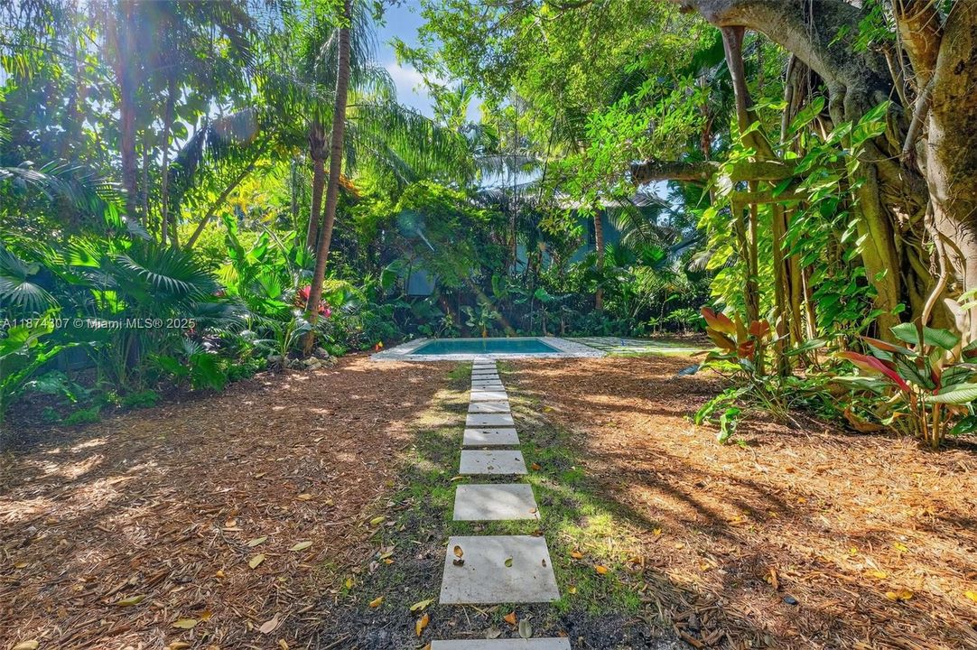 En Venta: $4,900,000 (4 camas, 4 baños, 3988 Pies cuadrados)