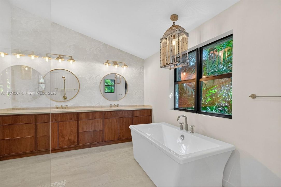 En Venta: $4,900,000 (4 camas, 4 baños, 3988 Pies cuadrados)