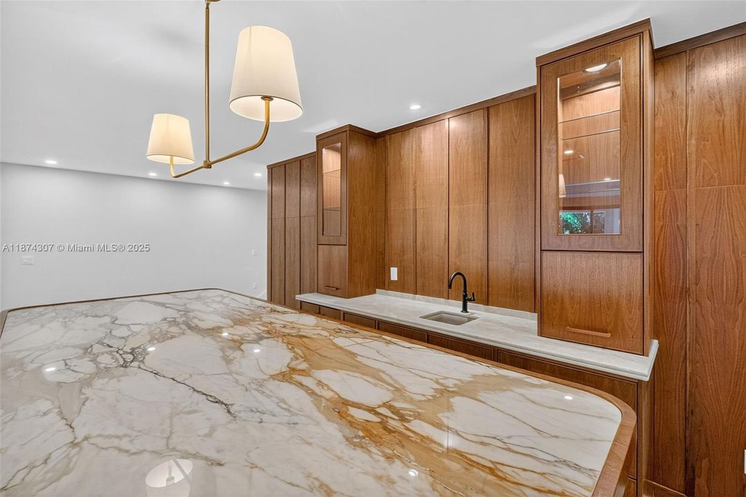 En Venta: $4,900,000 (4 camas, 4 baños, 3988 Pies cuadrados)