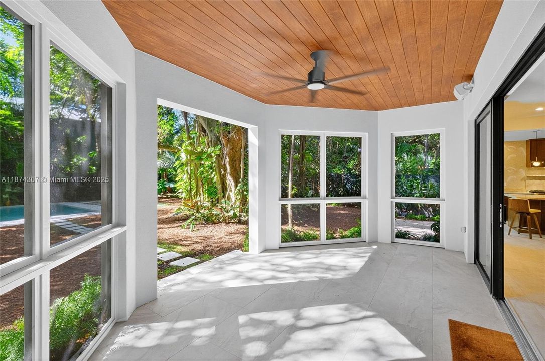 En Venta: $4,900,000 (4 camas, 4 baños, 3988 Pies cuadrados)