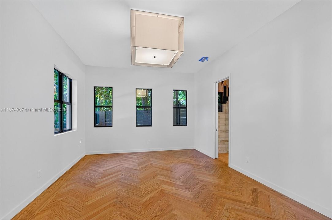 En Venta: $4,900,000 (4 camas, 4 baños, 3988 Pies cuadrados)