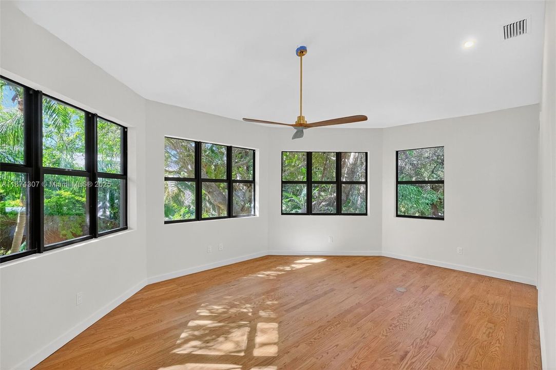 En Venta: $4,900,000 (4 camas, 4 baños, 3988 Pies cuadrados)