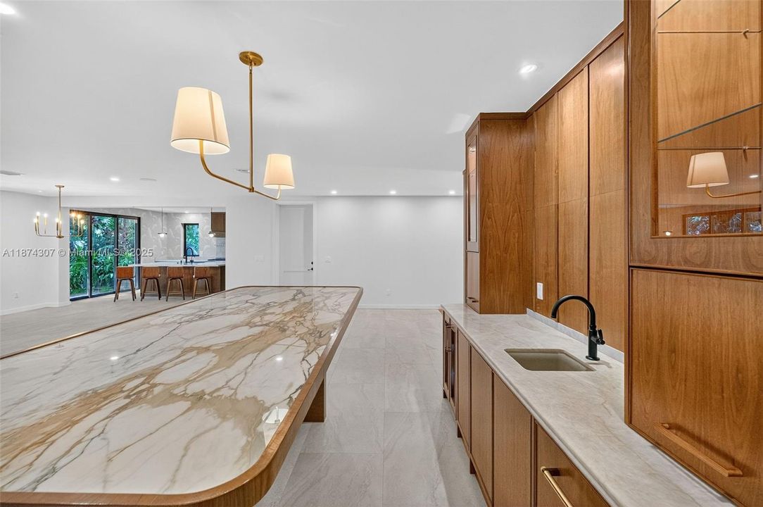 En Venta: $4,900,000 (4 camas, 4 baños, 3988 Pies cuadrados)