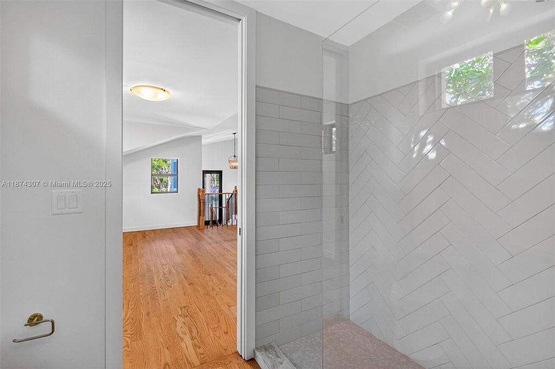 En Venta: $4,900,000 (4 camas, 4 baños, 3988 Pies cuadrados)