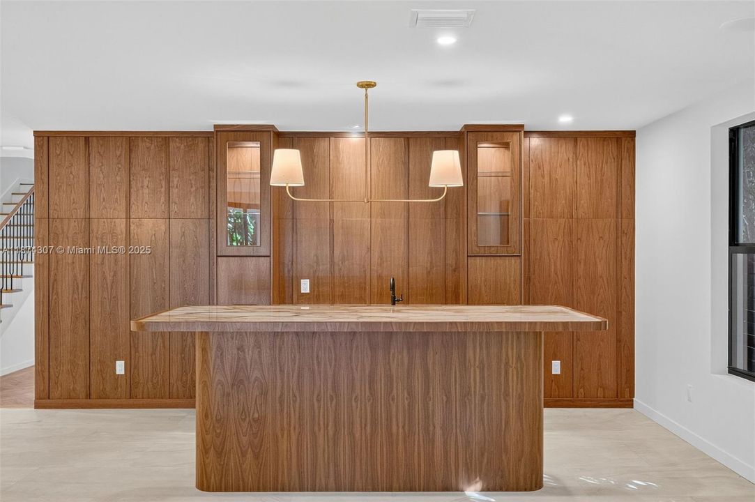 En Venta: $4,900,000 (4 camas, 4 baños, 3988 Pies cuadrados)