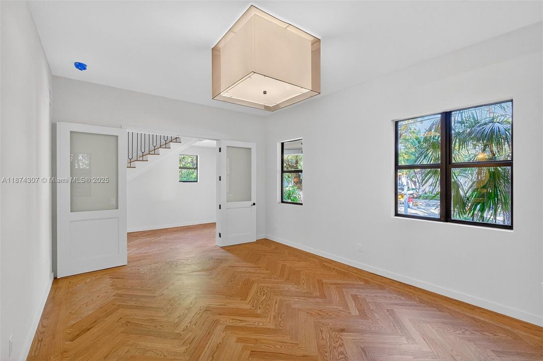 En Venta: $4,900,000 (4 camas, 4 baños, 3988 Pies cuadrados)