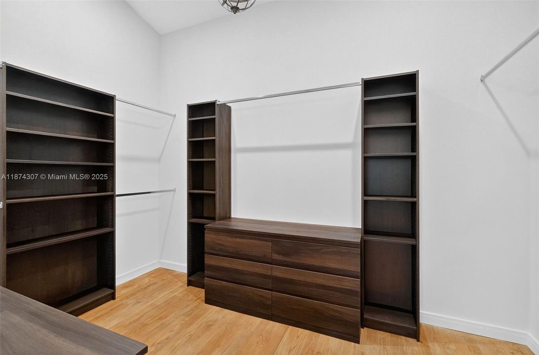 En Venta: $4,900,000 (4 camas, 4 baños, 3988 Pies cuadrados)