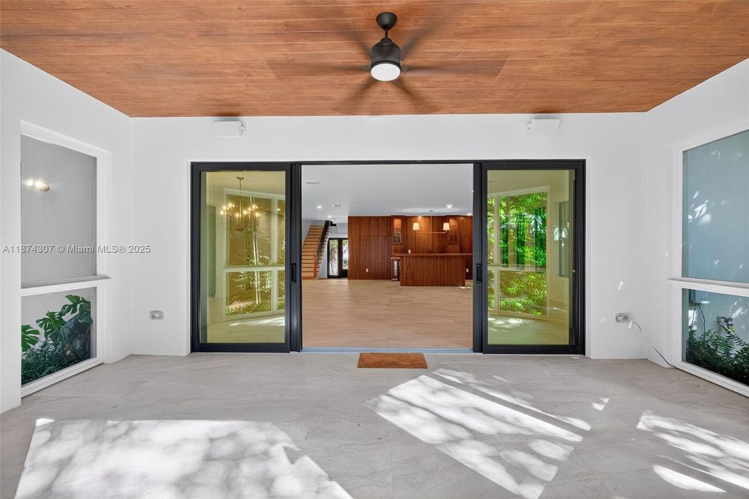 En Venta: $4,900,000 (4 camas, 4 baños, 3988 Pies cuadrados)