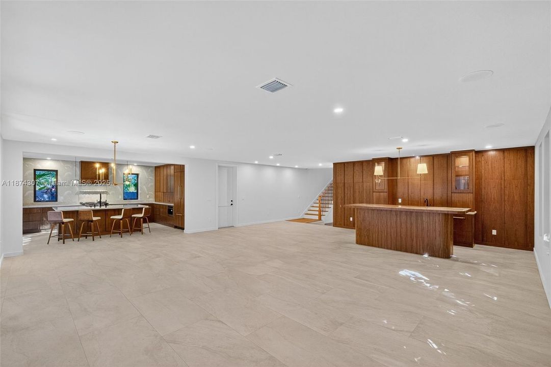 En Venta: $4,900,000 (4 camas, 4 baños, 3988 Pies cuadrados)