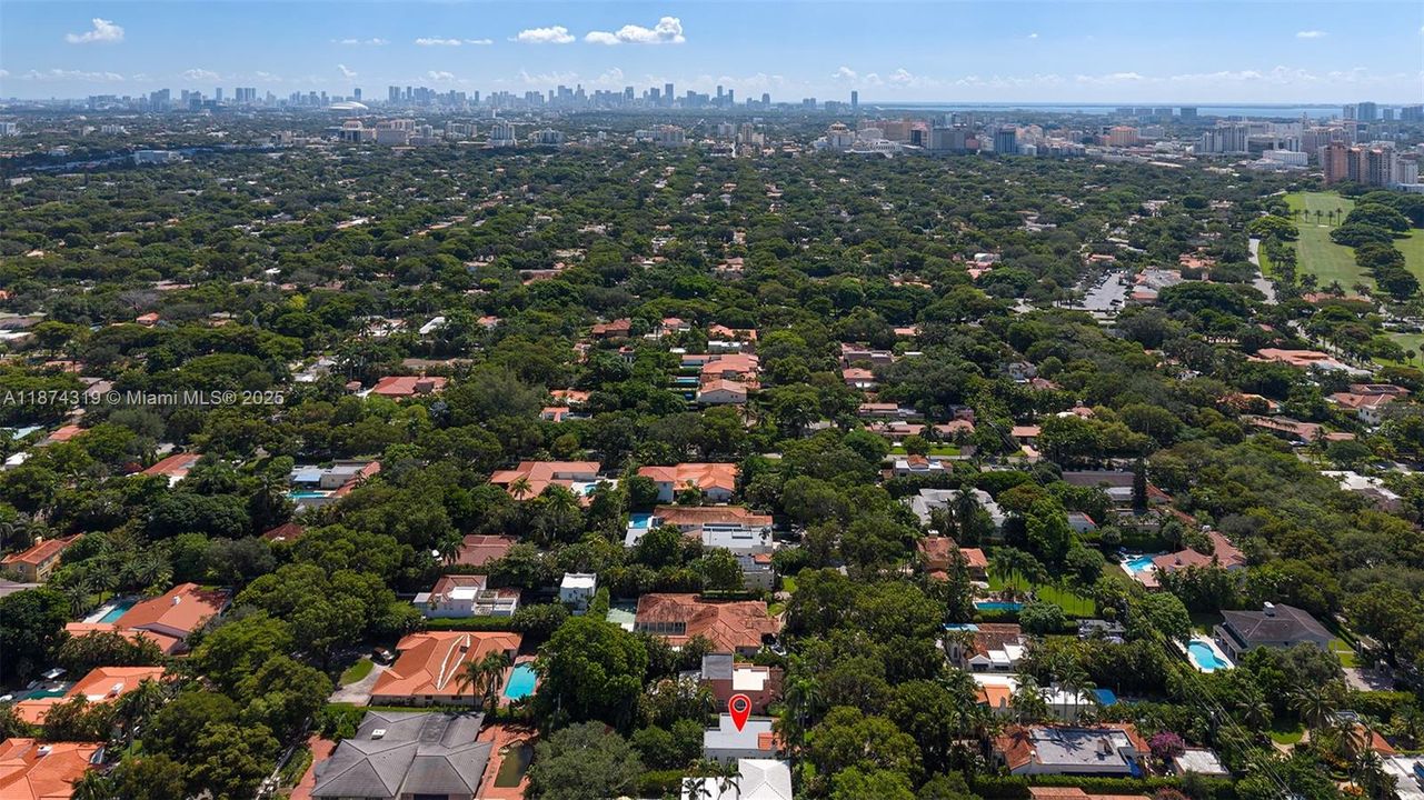 Vendido Recientemente: $1,249,000 (3 camas, 1 baños, 1562 Pies cuadrados)