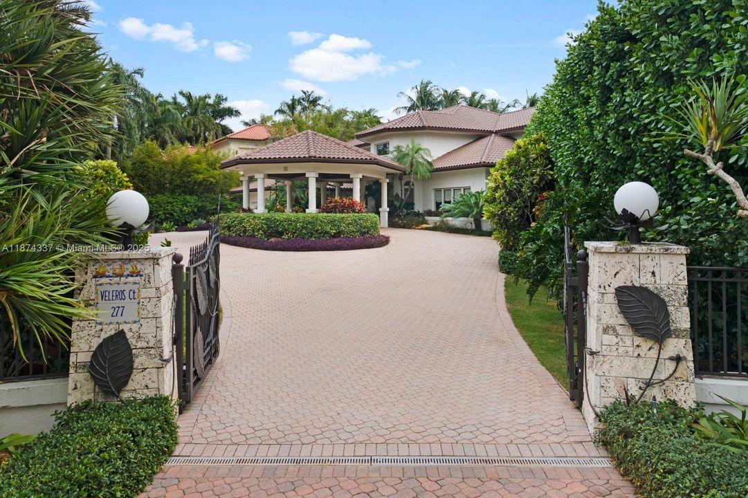 待售: $13,500,000 (6 贝兹, 6 浴室, 6475 平方英尺)