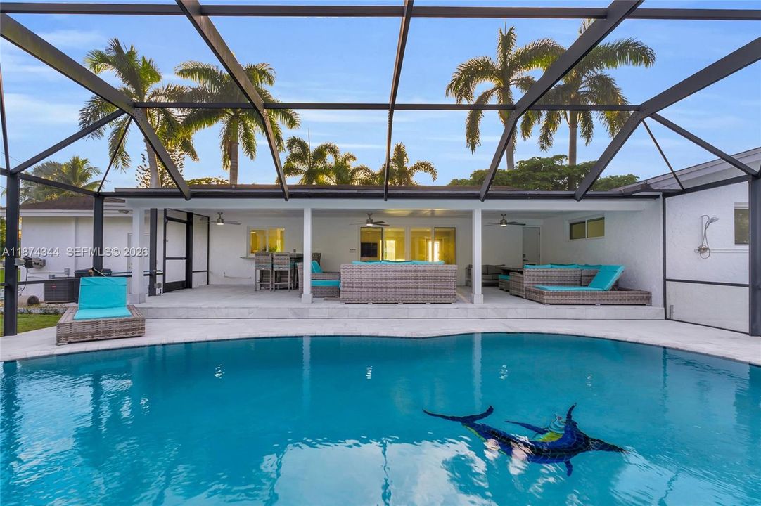 На продажу: $1,295,000 (4 спален, 2 ванн, 2386 Квадратных фут)