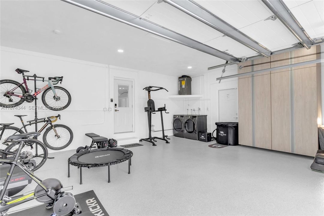 На продажу: $1,295,000 (4 спален, 2 ванн, 2386 Квадратных фут)