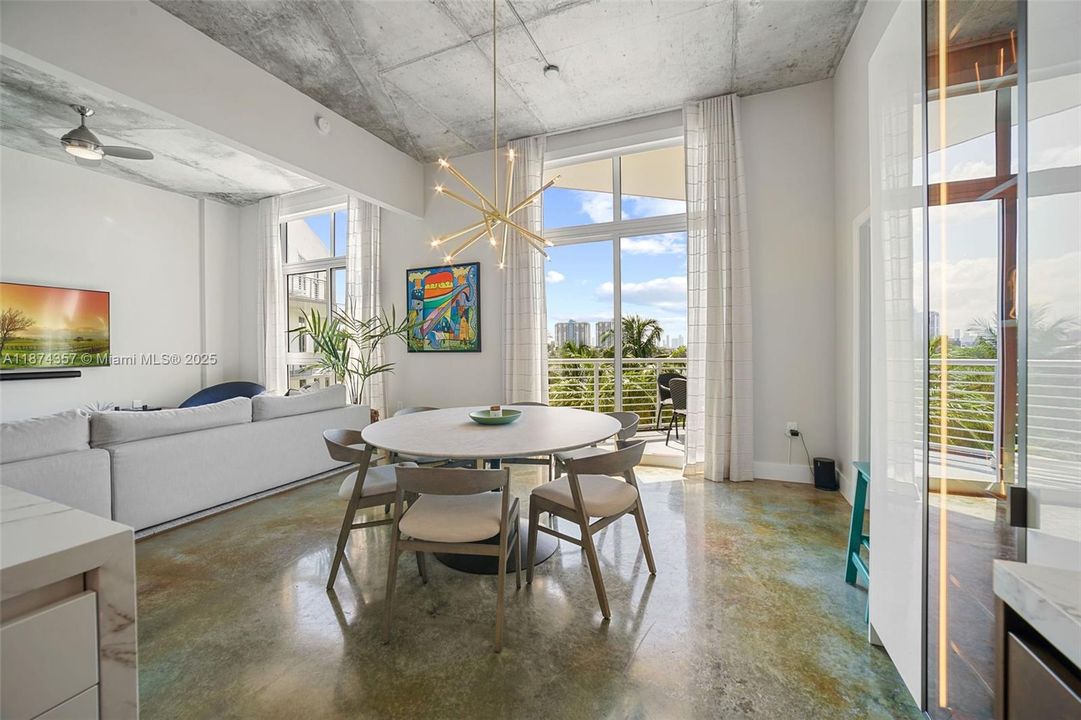 待售: $1,250,000 (2 贝兹, 2 浴室, 1450 平方英尺)