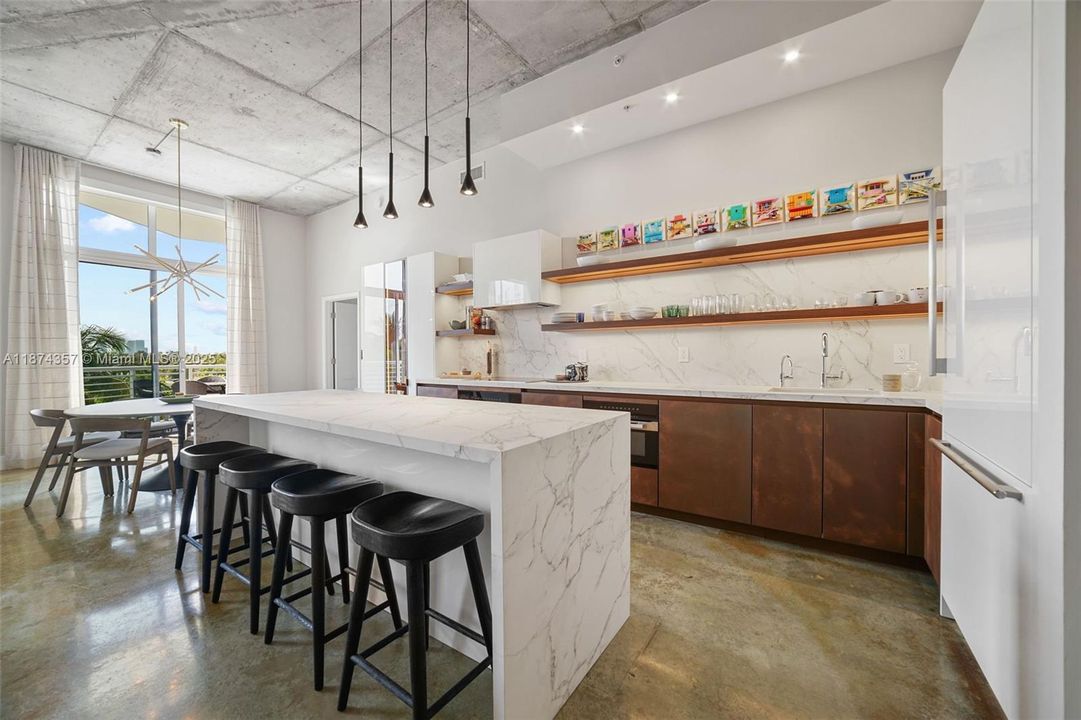 待售: $1,250,000 (2 贝兹, 2 浴室, 1450 平方英尺)