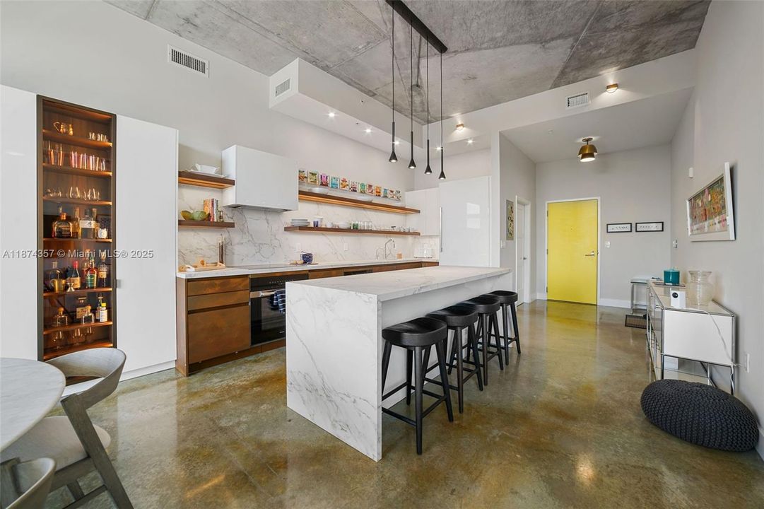 待售: $1,250,000 (2 贝兹, 2 浴室, 1450 平方英尺)