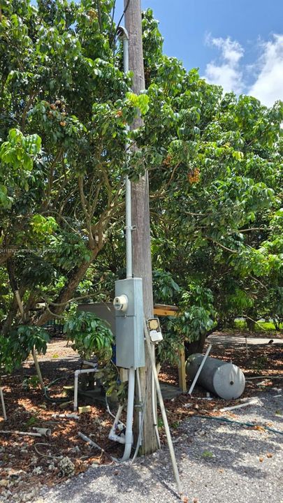 En Venta: $998,000 (3.38 acres)