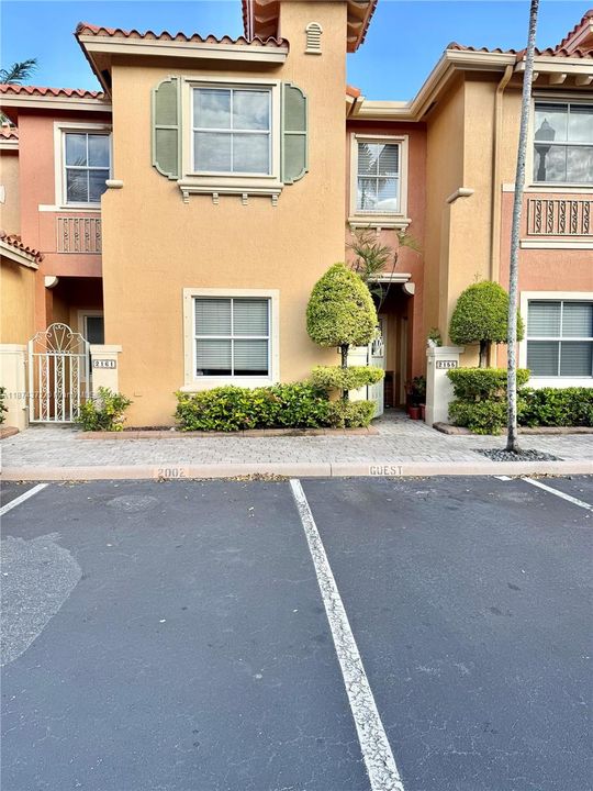 For Sale: $380,000 (3 beds, 2 baths, 1616 Square Feet)